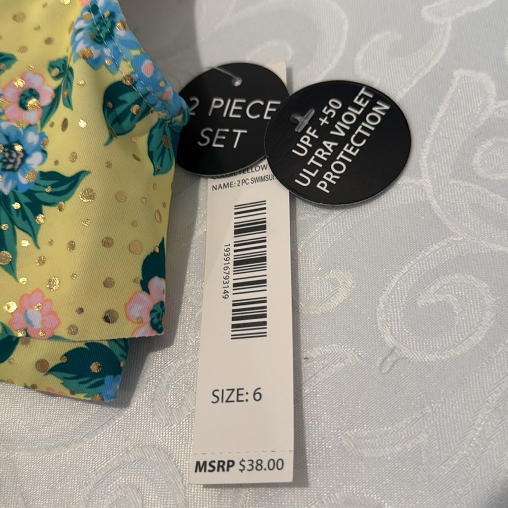 Nicole Miller Kids Floral Ruffle 2 Piece Swim Set  size 6. - Picture 4 of 12